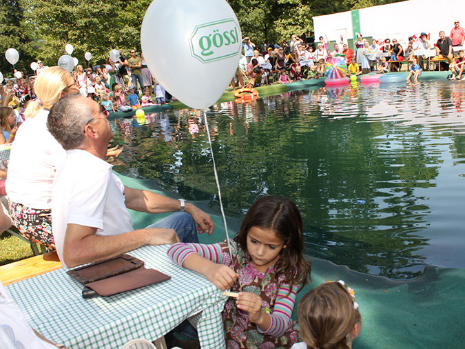 2014_aug_dirndlspringen02
