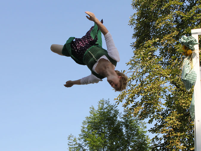 2014_aug_dirndlspringen11