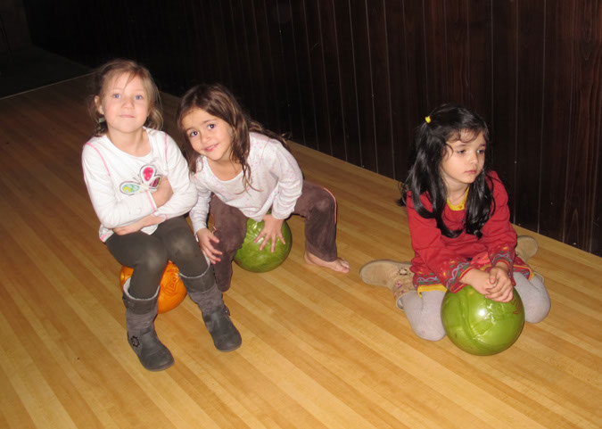 thanksgiving_bowling_02