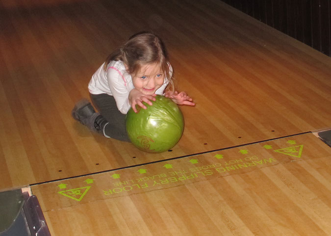 thanksgiving_bowling_15